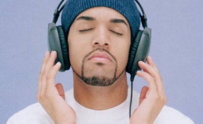 Comeback star Craig David recreates iconic debut album artwork for 2016