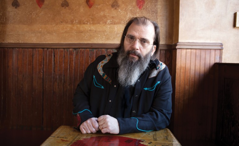 Steve Earle Slams Noel Gallagher as “the most overrated songwriter in the whole history of pop music”.