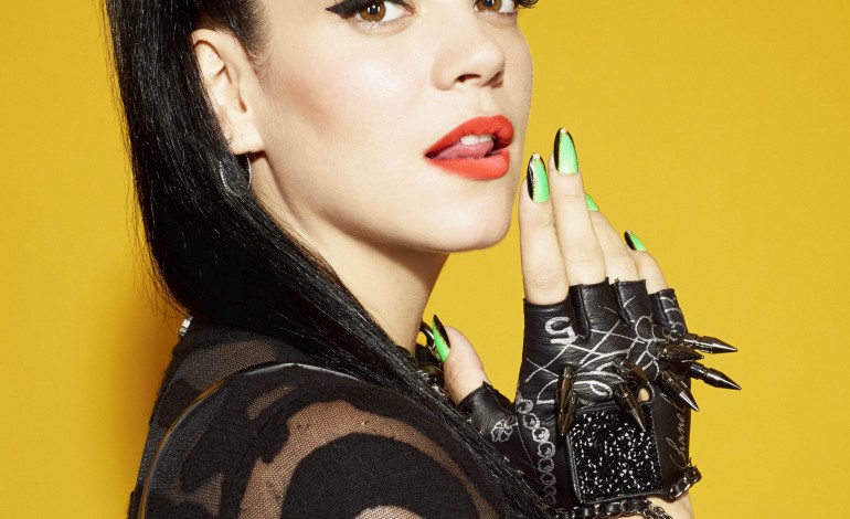 Lily Allen Announces Release of ‘Shocking’ Memoir to Come