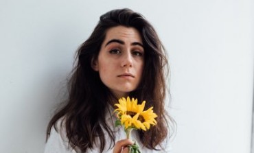 Dodie Releases Live Performance Video for 'Cool Girl,' on Youtube