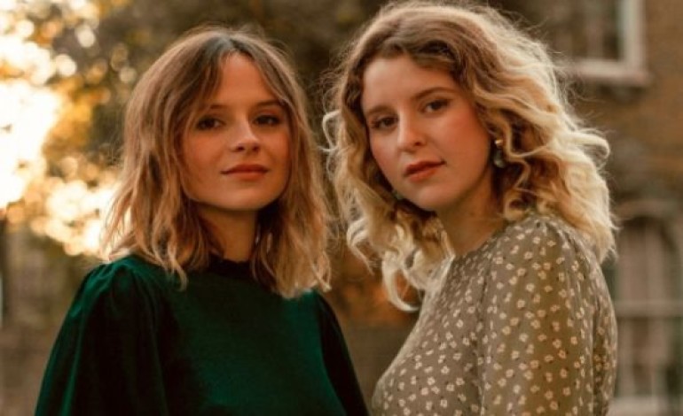 Gabrielle Aplin Releases new Christmas EP with Hannah Grace After Dropping new Track ‘My Mistake’