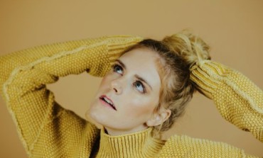 Megan Davies Online alt-pop Sensation is Heading to the UK