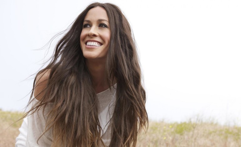 Alanis Morissette to Play ‘Jagged Little Pills’ Acoustic Show at London’s O2 Shepherd’s Bush Empire This March