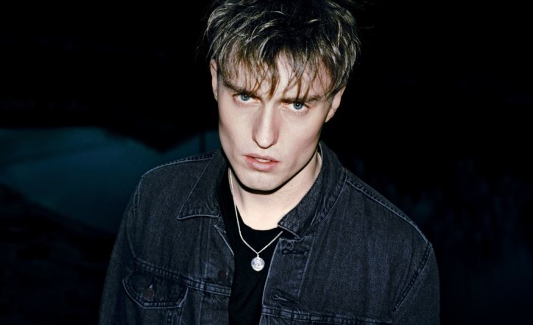 Sam Fender to Open First Socially Distanced Venue