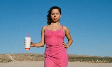 Nilüfer Yanya Premieres New Single 'Crash' as the Hottest Record in the World