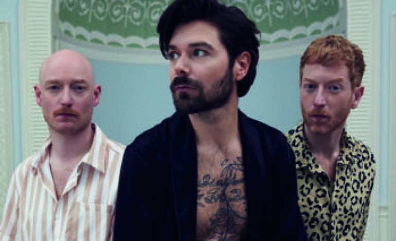 Biffy Clyro to Replace Queens Of The Stone Age at Reading & Leeds