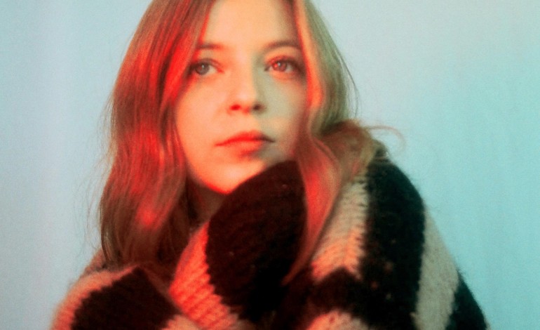 Jade Bird Releases New Single ‘Open Up The Heavens’