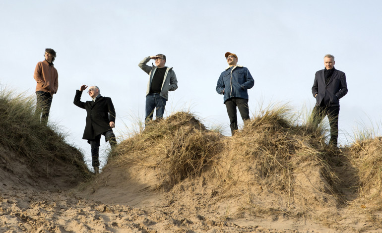 Teenage Fanclub Release New Single ‘I Left a Light On’