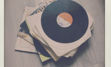 Vinyl Sales in UK Overtake CDs For the First Time Since The 80’s