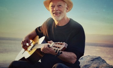 David Gilmour Accompanies Late Peter Green on Fleetwood Mac’s ‘Need Your Love So Bad’
