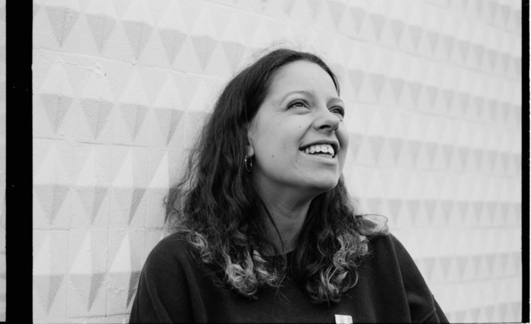 Tirzah Releases New Single and Video ‘Sink In’
