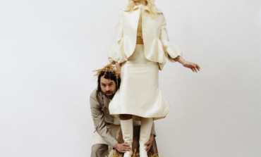 LUMP (Laura Marling and Mike Lindsay) Release 'Climb Every Wall'