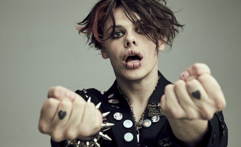 Yungblud Shares COVID Entry Requirements for Upcoming Tour ‘Occupy The UK’