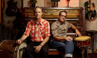 Calexico Release New Single 'Harness the Wind' from Forthcoming Album 'El Mirador'