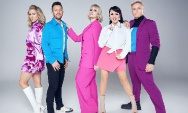Steps Reach Top Of UK Album Charts And Break UK Official Chart Record With 'The Platinum Collection'