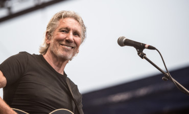 Pink Floyd's Roger Waters Re-records 'The Dark Side Of The Moon' From Scratch