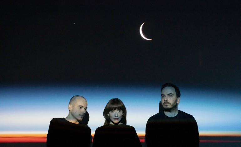 Indie Trio Daughter Are Back with Their Third Album ‘Stereo Mind Game’