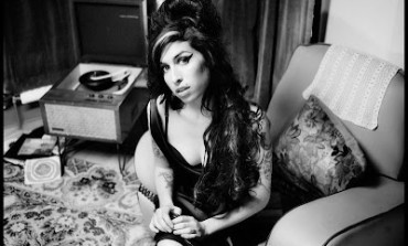 Amy Winehouse's Parents Accept BRIT Billion After She Reached 1 Billion UK Streams