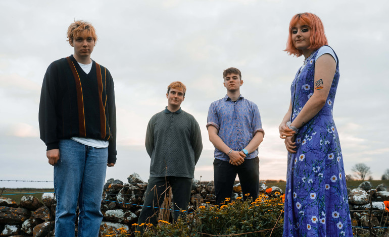 NewDad Unveil ‘Altar’