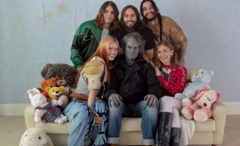 Wet Leg Announced As First Guest Performance For SNL UK Show