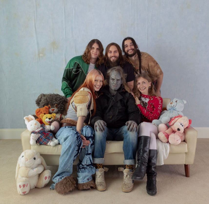 Wet Leg Announced As First Guest Performance For SNL UK Show