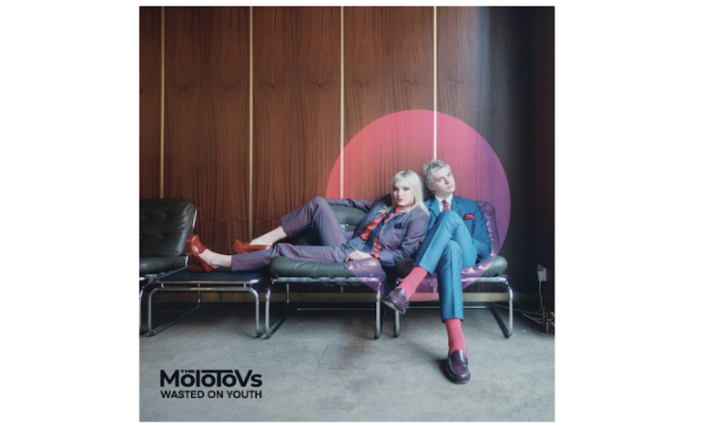 The Molotovs to Play Free Bowie Inspired Show In London