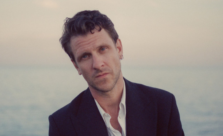 Jamie T Releases New Single ‘Waist 36 Leg 32’ Alongside Music Video Featuring Charlie Cooper