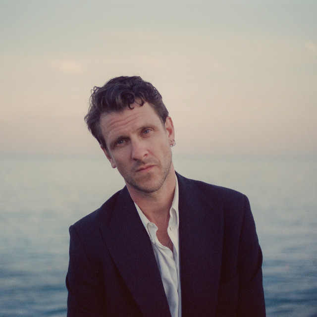 Jamie T Releases New Single ‘Waist 36 Leg 32’ Alongside Music Video Featuring Charlie Cooper